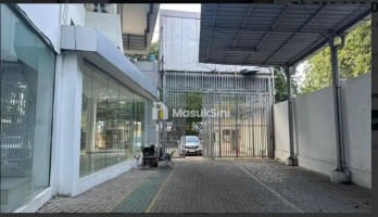 Dijual gedung ex showroom + bengkel mobil di Sunter Utara