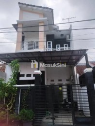 Dijual rumah 2lantai bebas banjir di Harapan