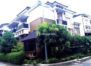 Dijual rumah mewah posisi hook di Cluster Grand