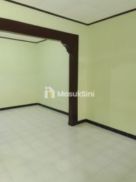 Dikontrakkan Rumah Randuagung Gresik Lokasi Strategis dan Nyaman