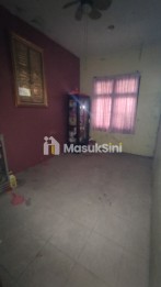 Dikontrakkan rumah 2 lantai di Dinar mas