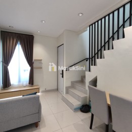 Disewa rumah cantik siaphuni di Harapan Indah Cluster Kana