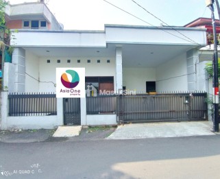 Disewa rumah semi furnished bebas banjir aman nyaman di Rawamangun