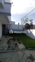 Disewa rumah siaphuni rapih di Pulomas Jakarta Timur