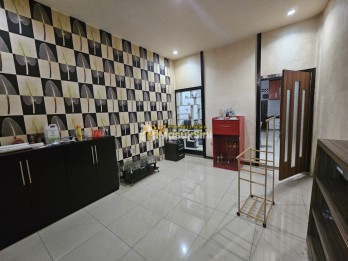Disewakan Rumah di Komplek Krakatau Anggrek Jalan
