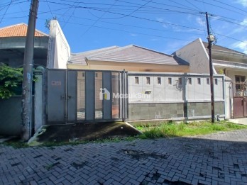 Jual Cepat! Rumah SiapHuni di Lebak Arum, Surabaya.