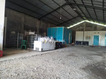 Jual Gudang Hadap Selatan Wringin Agung Gambiran Banyuwangi Bawah 2M