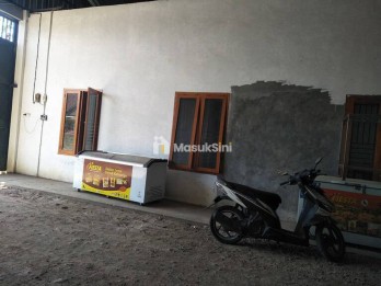Jual Gudang Hadap Selatan Wringin Agung Gambiran Banyuwangi Bawah 2M