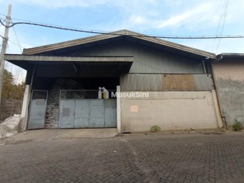 Jual Gudang Strategis Kawasan Komplek Mutiara Margomulyo Surabaya