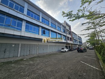 Jual Ruko 3 Tingkat di Komplek CBD Polonia Blok D