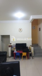 Jual Rumah Bagus di Komplek Alam Galaxy Water Terrace Surabaya