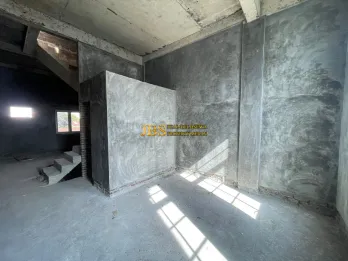 Jual Townhouse Kondisi Kosong di Komplek The Venetian Jalan Durung