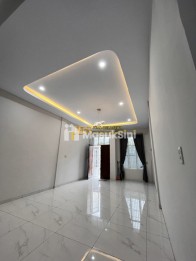 Jual Townhouse di Komplek Regent Estate