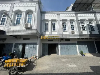 Jual Townhouse di Komplek The Venetian Jalan Durung - Medan