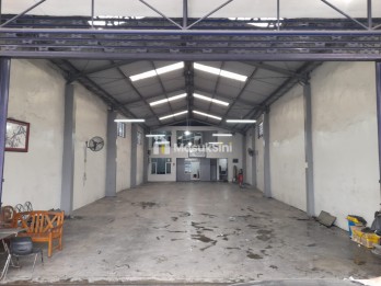 Jual atau Sewa Tempat Usaha Strategis di Raya Kletek Sidoarjo