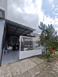 Lagi Jual BU Rumah di Cimanggu dengan Halaman