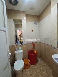 Lagi Jual BU Rumah di Cimanggu dengan Halaman yang luas