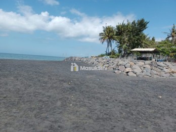 Peluang Investasi Tanah Pinggir Pantai 3760m2 Tegal Besar Klungkung Bali