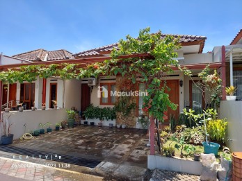 RUMAH BAGUS SIAP HUNI CIGADUNG Strategis Dekat