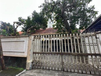 RUMAH LAMA HOOK NOL JALAN RAYA KUSUMA BANGSA SURABAYA