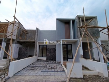 RUMAH MODERN LOKASI DAERAH PENDEM KOTA BATU