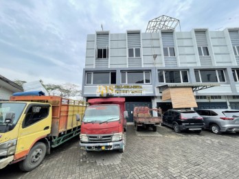 Ruko Gandeng Hook Dijual di Komplek Brayan Prima