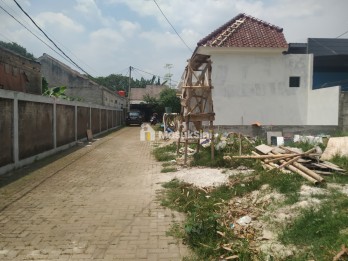 Rumah Modern Pondok Ranggon