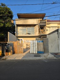 Rumah baru dalam komplek di Pondok Kelapa Jaktim