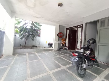 Rumah dijual di komplek Batununggal dekat pusat kota bandung