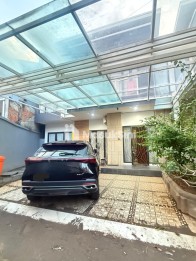 Rumah minimalis modern dalam cluster di