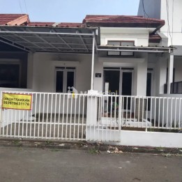 Sewa Rumah Nyaman di Komplek Elit Puri Dago