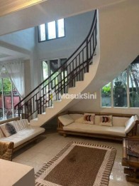 Sewa Tahunan Bulanan Villa Desain Tradisional Bali  Canggu badung