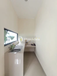 RUMAH MEWAH 2 LANTAI SIAP HUNI DI TASIKMADU KOTA MALANG