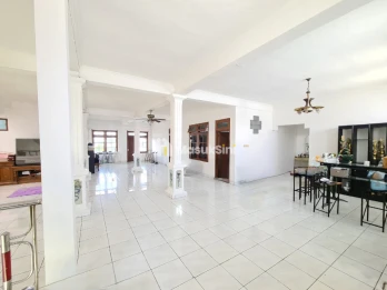 Ruko 4 Lantai Strategis di Jl. Gatot Subroto Denpasar – Dekat Living World,