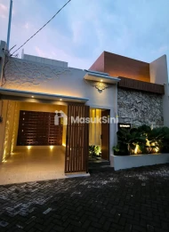 SMART HOME FULL FURNISHED PLUS KOLAM RENANG
