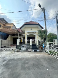 RUMAH SIAP HUNI POSISI HOOK LOKASI PERUM TAMAN SULFAT KOTA MALANG