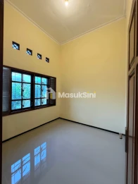 RUMAH SIAP HUNI POSISI HOOK LOKASI PERUM TAMAN SULFAT KOTA MALANG