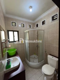 VILLA FULL FURNISHED LOKASI DI KOTA BATU DEKAT MUSEUM ANGKUT