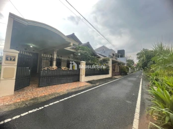 RUMAH MODERN STRATEGIS DI SULFAT
