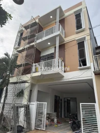 DIJUAL RUMAH KOST EXCLUSIVE LOKASI DEKAT KAMPUS