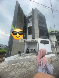 DIJUAL RUMAH KOST PREMIUM SIGURA GURA DEKAT UIN MALANG