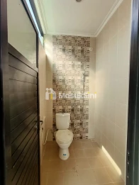 DIJUAL RUMAH MEWAH 2 LANTAI DEKAT KAMPUS