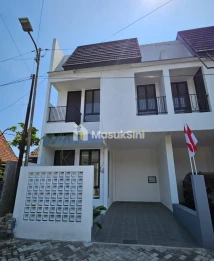 DIJUAL RUMAH MODERN MINIMALIS LOKASI PERUMAHAN CAKALANG