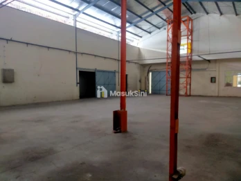 Dijual Gudang 1,5 Lantai di Serpong Utara, Tangerang Selatan