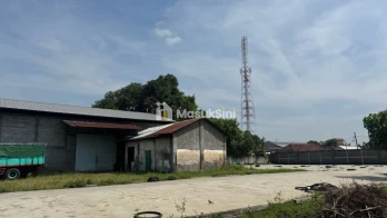 Dijual Gudang Luas di Raya Gudo, Kabupaten Jombang