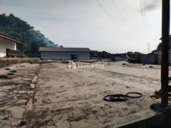 Dijual Pabrik di Jl. MH Thamrin, Jember