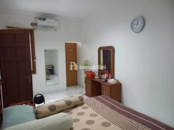 Dijual Rumah 2 Lantai di Kebon Jeruk, Jakarta Barat