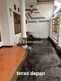 Dijual Rumah 2 Lantai di Perum Griya Shanta Soekarno Hatta Malang