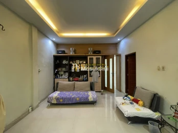 Dijual Rumah 2 Tingkat di Gg. Sahabat (Daerah