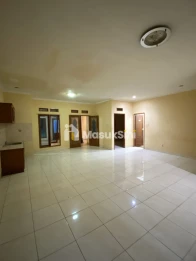 Dijual Rumah Asri Halaman Luas di Cigadung, Bandung Utara